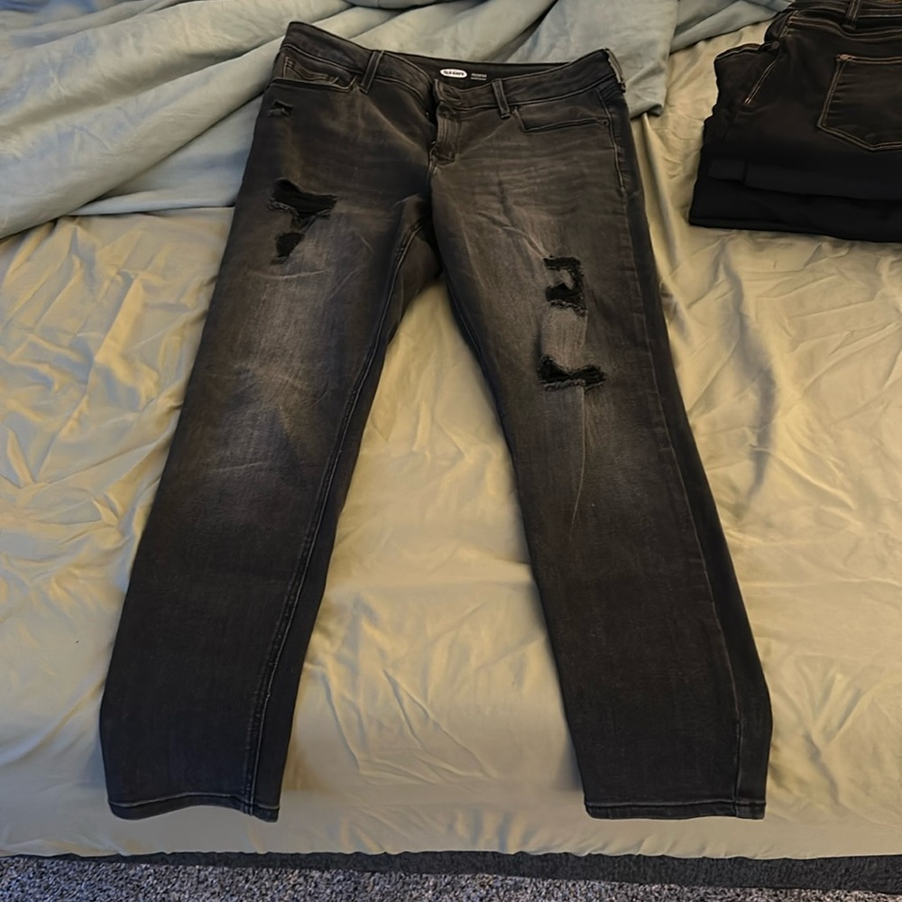 Ripped Skinny Jeans